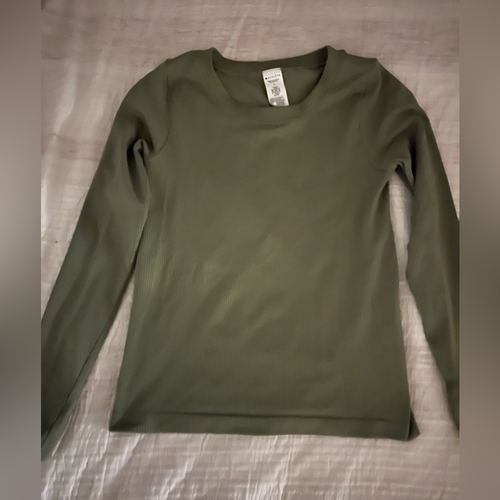 Athleta Renew Seamless Crewneck Top in Eucalyptus. Size L.